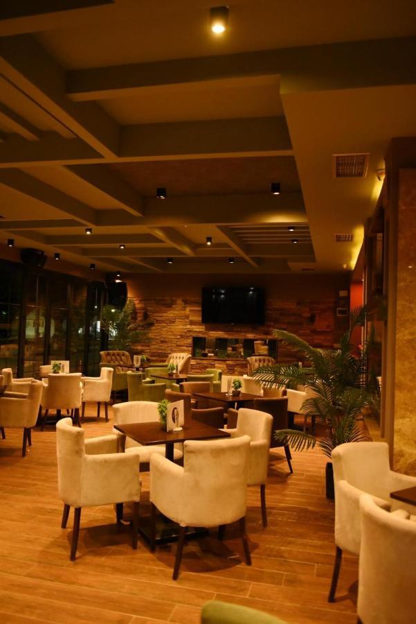 Griffon Bar Food Apartments Struga Eksteriør bilde
