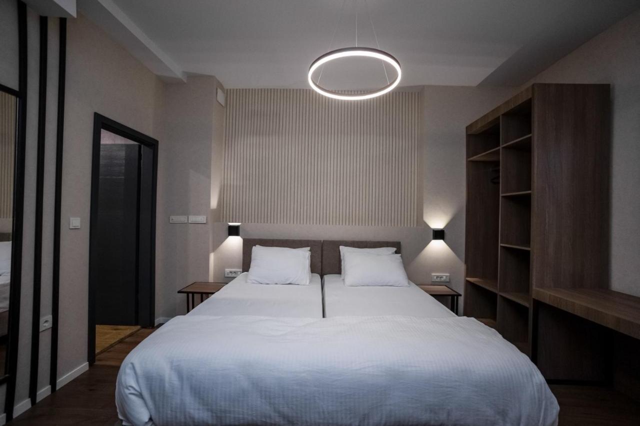 Griffon Bar Food Apartments Struga Eksteriør bilde