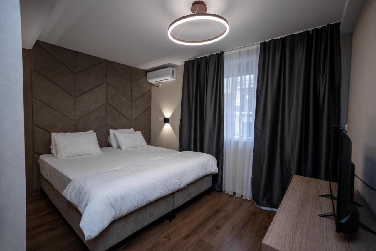 Griffon Bar Food Apartments Struga Eksteriør bilde